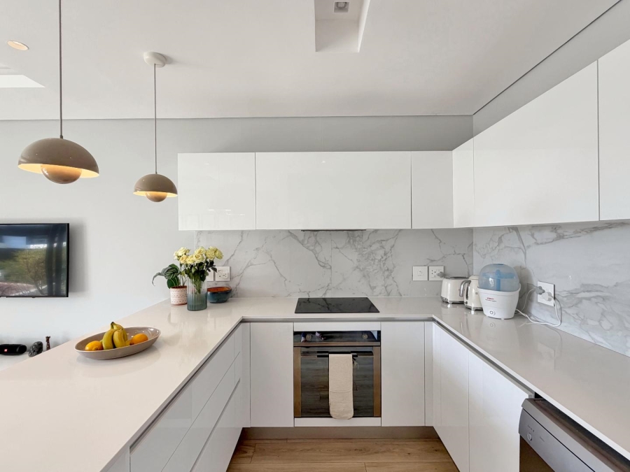 2 Bedroom Property for Sale in Green Point Western Cape